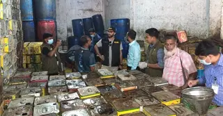 ফেনীতে ৫০ হাজার লিটার ভোজ্যতেল মজুত, এক প্রতিষ্ঠানকে জরিমানা