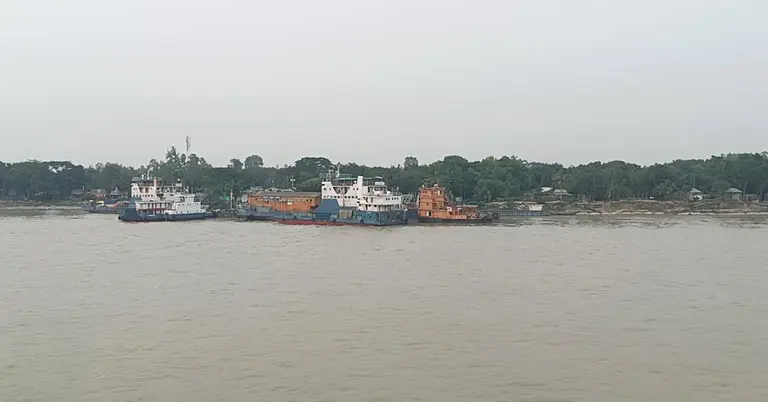 পাটুরিয়া-দৌলতদিয়া ফেরিঘাট