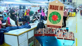 পোশাক শ্রমিকদের মজুরি বাড়লেও পণ্যের দর বাড়ায়নি বিদেশিরা