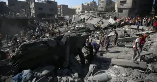 রড কাটার পেশায় নিয়োজিত যুদ্ধবিধ্বস্ত গাজার অনেক বাসিন্দা