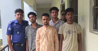 গাজীপুরে মশাল মিছিল করতে গিয়ে ছাত্রলীগের চার নেতা কারাগারে
