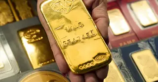 ইরান যুদ্ধের মধ্যেও কেন কমছে স্বর্ণের দাম