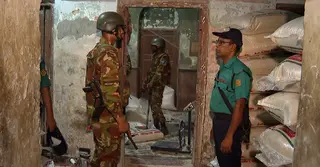 গেন্ডারিয়া-শ্যামপুরে অভিযান চালিয়ে ৬৫০ মন আটা ও ৪০০ মন চাল জব্দ