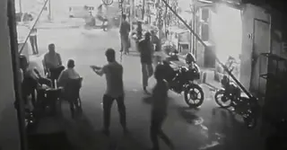 গুলশান থানার বিএনপি নেতা কামরুল সন্ত্রাসীদের গুলিতে নিহত