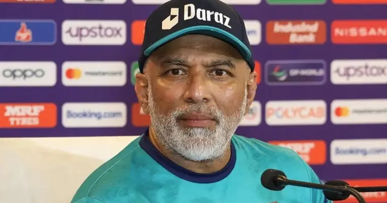 টাইগারদের সাবেক হেড কোচ চান্ডিকা হাথুরুসিংহে