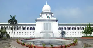 অধস্তন আদালতের বিচারকদের নিয়ন্ত্রণ ও পৃথক সচিবালয় প্রশ্নে হাইকোর্টের রায় ঘোষণা শুরু