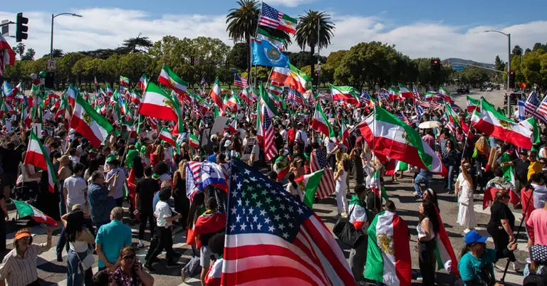 ইরানের পক্ষে মার্কিনিদের এক সমাবেশ