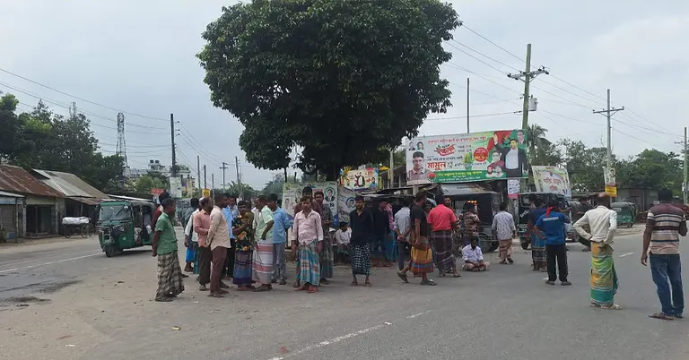 অটোরিকশা চালকদের ধর্মঘট