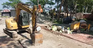 ঝালকাঠিতে সেতু নির্মাণ; ভোগান্তি অবসানের কথা থাকলেও উল্টো বেড়েছে