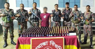 ঝিনাইদহে বিজিবির পৃথক অভিযানে বিপুল পরিমাণ মাদক-কীটনাশক উদ্ধার, আটক ১