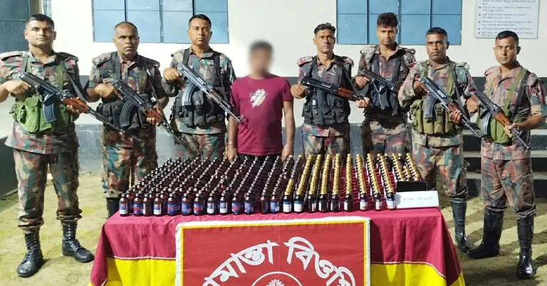উদ্ধার করা মাদক-কীটনাশ