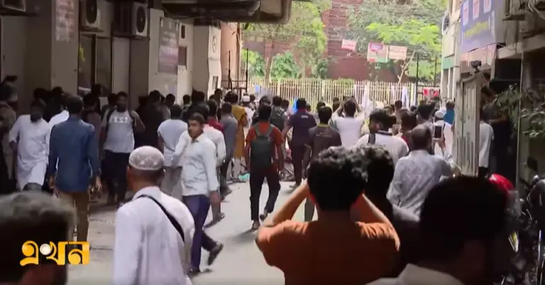 ছাত্রদল-শিবিরের ধাওয়া-পাল্টাধাওয়া