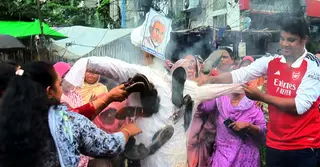 জামায়াতের এমপি'র নারী কেলেঙ্কারির প্রতিবাদে যশোরে কুশপুত্তলিকা দাহ