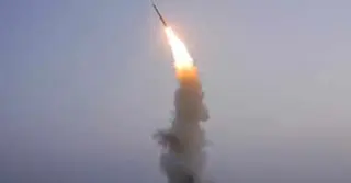 দক্ষিণ কোরিয়ায় ব্যালিস্টিক ক্ষেপণাস্ত্র ছুড়েছে উত্তর কোরিয়া