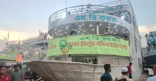 পর্যাপ্ত লঞ্চ নেই, কর্মস্থলে ফিরতে ভোগান্তিতে ভোলার মানুষ