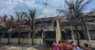১২ দিন পর খুলেছে মাইলস্টোন কলেজ; স্মরণসভায় আবেগঘন মুহূর্ত