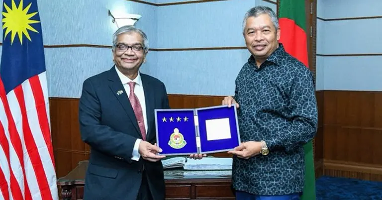 জাকারিয়া বিন শাবান ও মো. শামীম আহসান