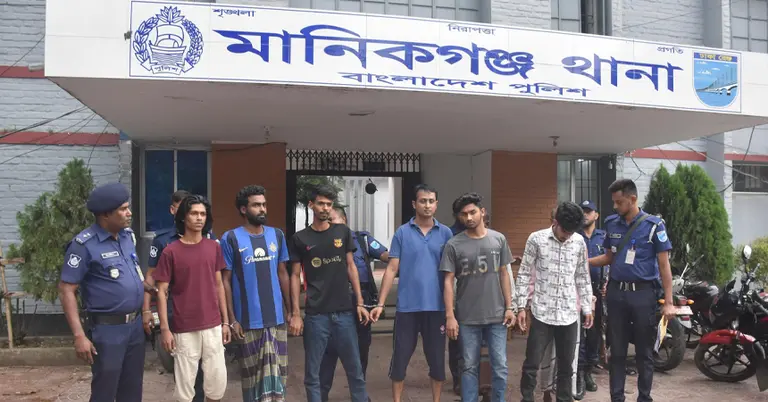 অগ্নিকাণ্ডের ঘটনায় গ্রেপ্তারকৃতরা