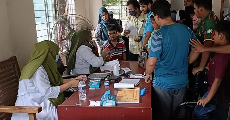 ভ্যাকসিন সংকটে মানিকগঞ্জ সদর হাসপাতাল