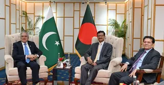 পররাষ্ট্র উপদেষ্টার সঙ্গে বৈঠকে পাকিস্তানের উপপ্রধানমন্ত্রী