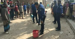 মেহেরপুরে ভোটকেন্দ্রের ১০০ গজ দূরে বোমা সদৃশ বস্তু উদ্ধার