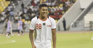 পারিশ্রমিক না পাওয়ার অভিযোগে বসুন্ধরা কিংস ছেড়েছেন কিউবা মিচেল