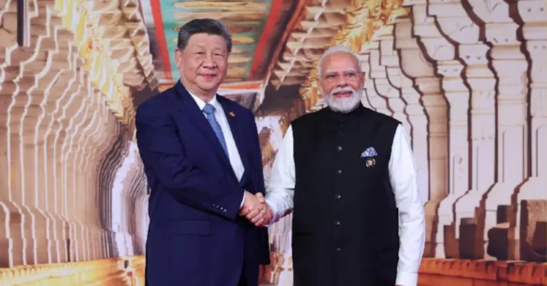 শি জিনপিং ও নরেন্দ্র মোদি