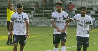 ফেডারেশন কাপ ফাইনাল: সিদ্ধান্তে অনড় মোহামেডান, যেকোনো মাঠে খেলতে রাজি বসুন্ধরা