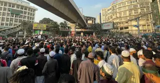 ওসমান হাদিকে হত্যার প্রতিবাদে রাজধানীসহ বিভিন্ন স্থানে বিক্ষোভ