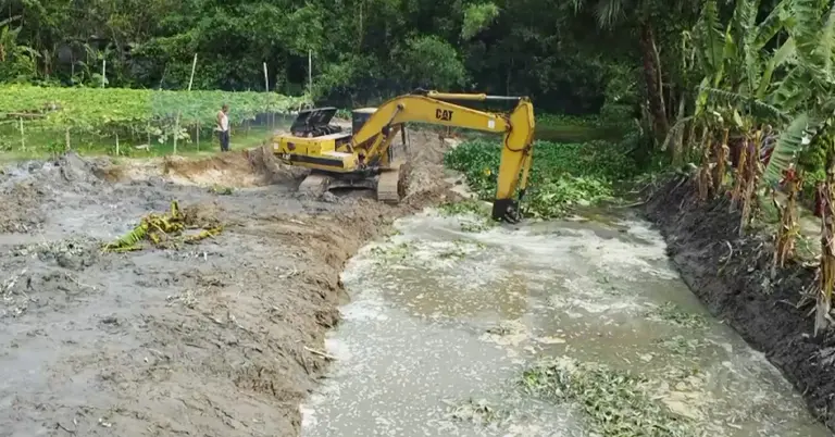 নওগাঁয় খাল পুনঃখনন কর্মসূচী