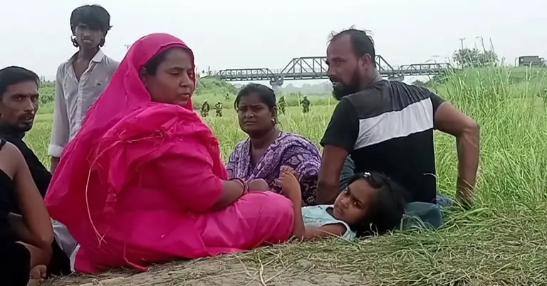 পুশইন করতে চাওয়াদের একাংশ