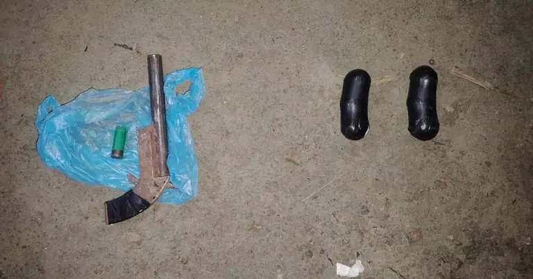 উদ্ধার করা অস্ত্র