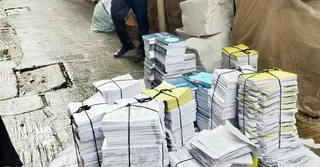 সূত্রাপুরে উচ্চ মাধ্যমিকের নকল বইসহ কারখানার মালিক গ্রেপ্তার