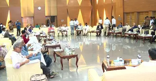 জুলাই সনদ ঘিরে রাজনীতির নতুন মেরুকরণ; রাজনৈতিক জোট নাকি একক নির্বাচন!