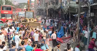 গুলিস্তানে ফুটপাত দখলমুক্ত করতে ডিএসসিসির উচ্ছেদ