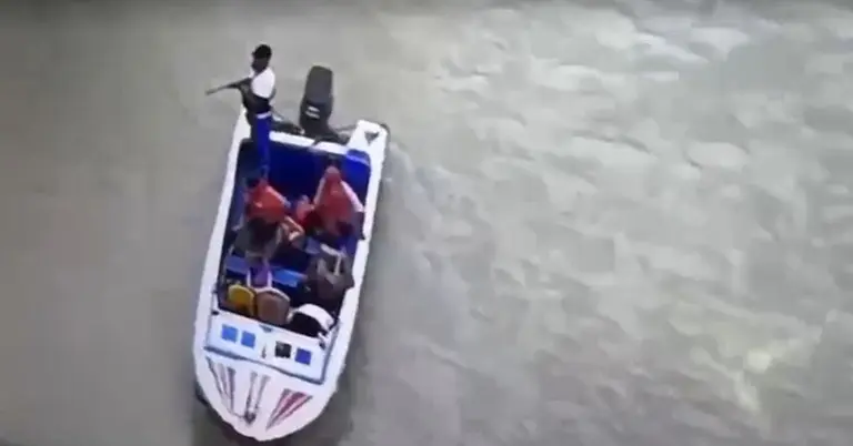 বালু মহল দখল নিয়ে গুলাগুলি