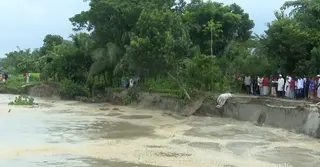 শরীয়তপুরে ভাঙনের কবলে তীরবর্তী মানুষ, ভিটেমাটি ছাড়া তিন শতাধিক পরিবার