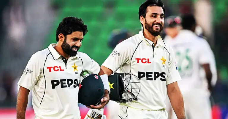 পাকিস্তানি দুই ব্যাটসম্যান