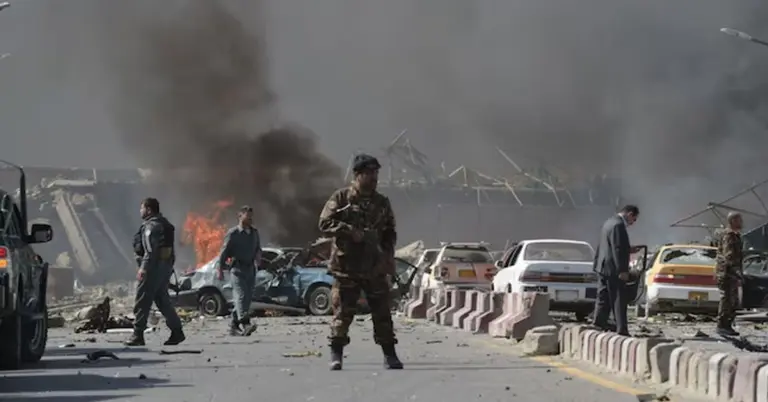 পাকিস্তানে বোমা হামলা