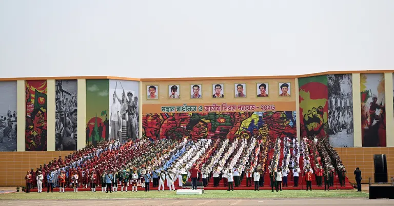 প্যারেড স্কয়ারে বর্ণাঢ্য কুচকাওয়াজ; দেশপ্রেম, শৃঙ্খলা ও সামরিক শক্তির অনন্য প্রদর্শনী