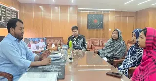 প্রধানমন্ত্রীর নির্দেশে কারাবন্দী বিএনপি নেতার পরিবারের পাশে রাসিক প্রশাসক
