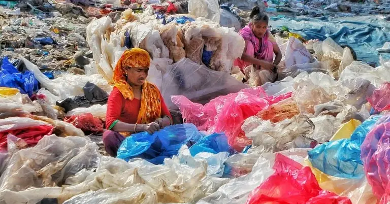 প্লাস্টিক বর্জ্য