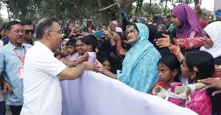 প্রটোকল ছাড়িয়ে হৃদয়ের সংযোগ, এক অনন্য ভালোবাসার গল্প