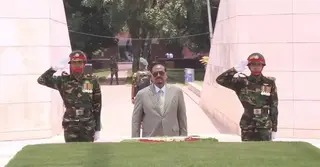 জিয়াউর রহমান ও খালেদা জিয়ার কবরে ভারপ্রাপ্ত রাষ্ট্রপতির শ্রদ্ধা