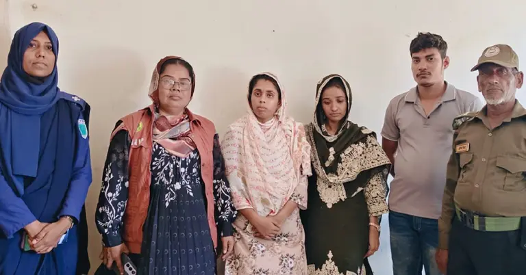 আটক নারীসহ ৩ বাংলাদেশি