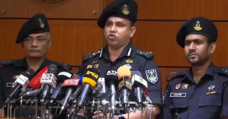 র‍্যাবের ব্রিফিং