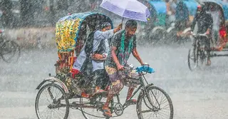 ঢাকাসহ চার বিভাগে ভারী বৃষ্টির সম্ভাবনা; পাহাড়ি এলাকায় ভূমিধসের শঙ্কা