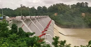 খুলে দেয়া হলো কর্ণফুলী পানি বিদ্যুৎ কেন্দ্রের বাঁধের ১৬ জলকপাট