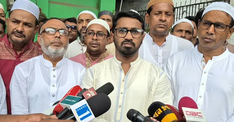 প্রধানমন্ত্রীর রাজনৈতিক সহকারী রাশেদ খান