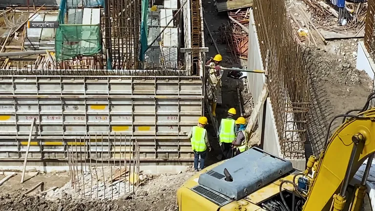 প্রবাসীরা